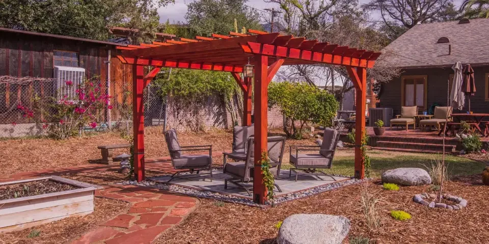 Designing Outdoor Living Banner